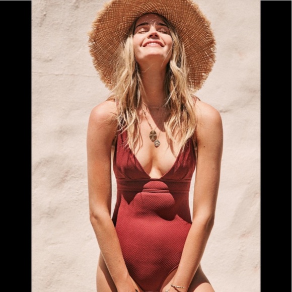 SEZANE LOUISE ONE PIECE SWIMSUIT - Picture 4 of 7